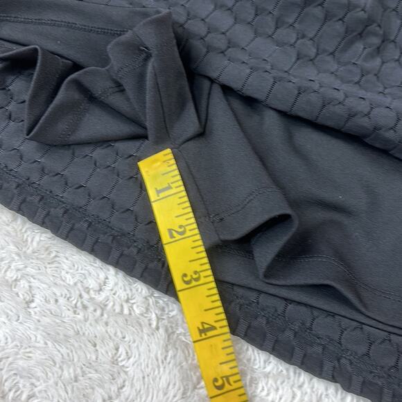 Shosho black textured stretch athletic skort, size L - Picture 9 of 9